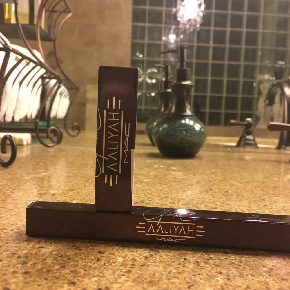 Mac Alyhah lipstick and liner